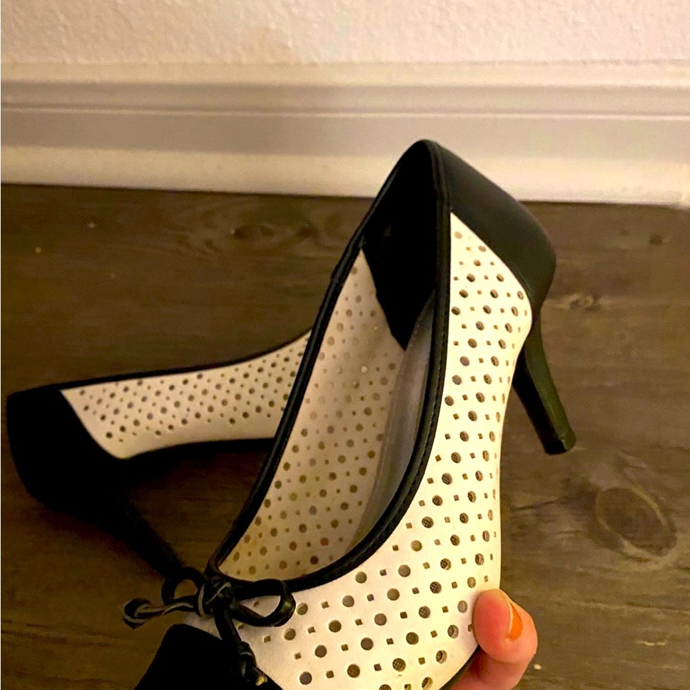 Cute black&white heels